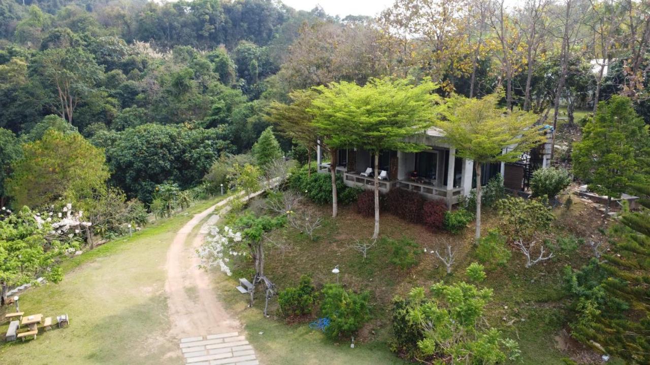 王南安科Baan Suan Plearndara公寓 外观 照片